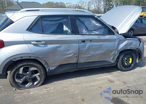 2025 Hyundai Venue Sel z USA, uszkodzony, nr VIN KMHRC8A30SU369969